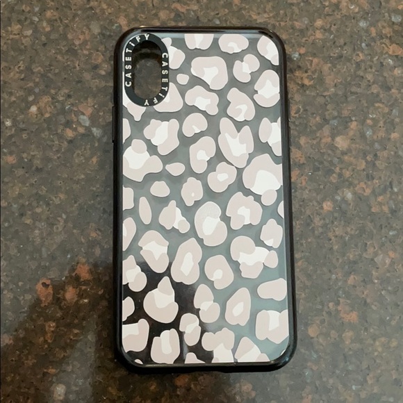 Pink leopard casetify case